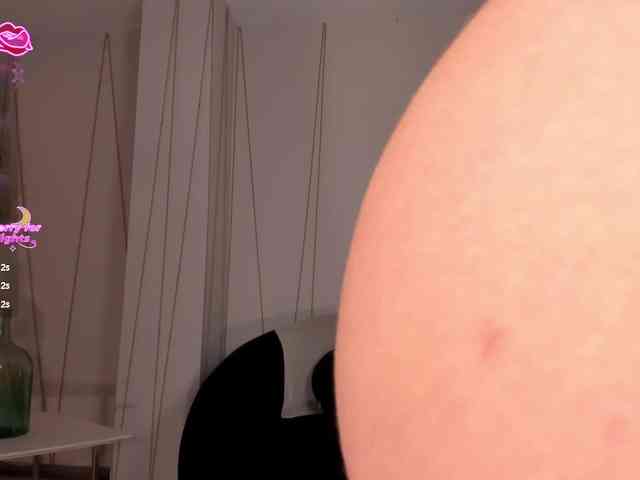 RebeccaHudson webcam