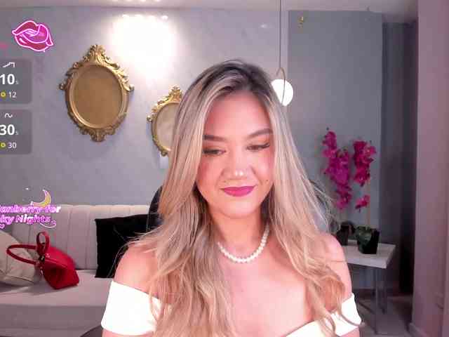 RebeccaHudson webcam