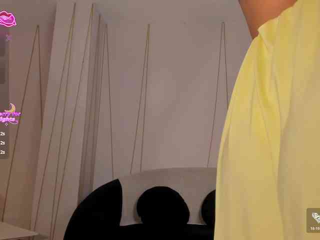 RebeccaHudson webcam