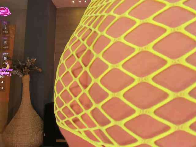 RebeccaHudson webcam