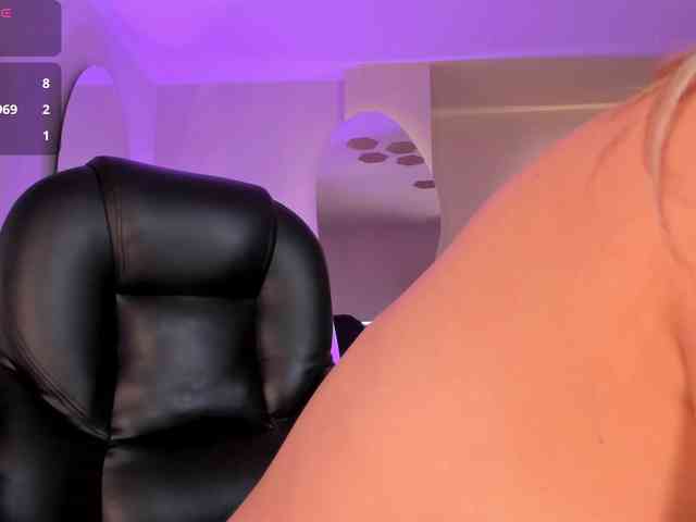 RebeccaHudson webcam