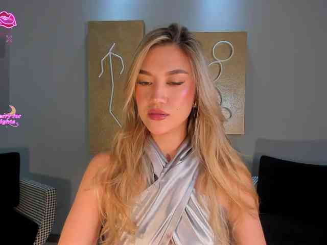 RebeccaHudson webcam