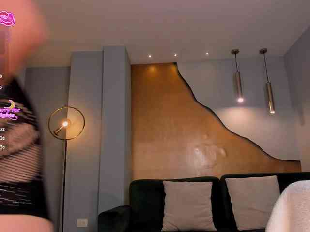 RebeccaHudson webcam