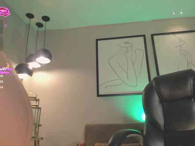 RebeccaHudson webcam