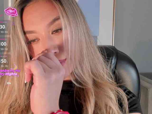 RebeccaHudson webcam