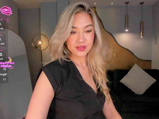 RebeccaHudson webcam