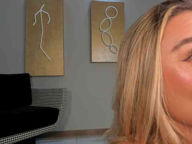 RebeccaHudson webcam