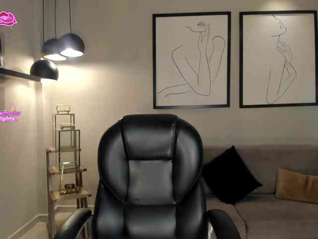 RebeccaHudson webcam