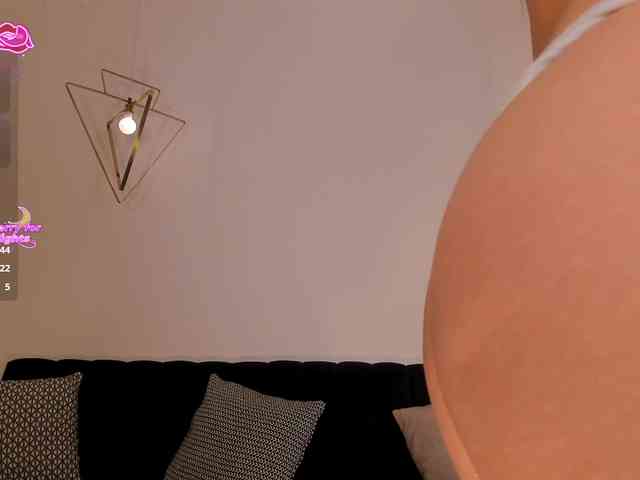 RebeccaHudson webcam