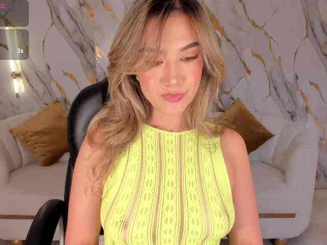 RebeccaHudson webcam