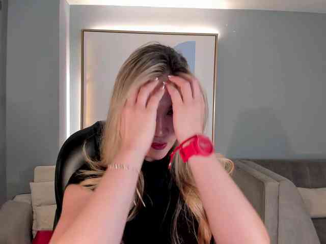 RebeccaHudson webcam