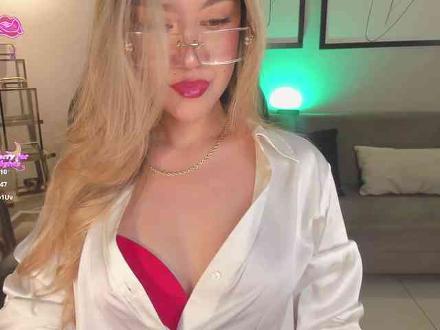 RebeccaHudson webcam