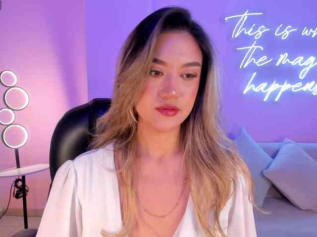 RebeccaHudson webcam