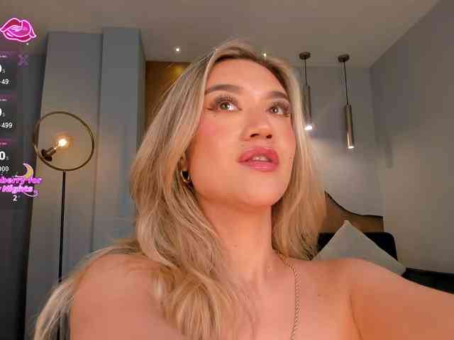 RebeccaHudson webcam