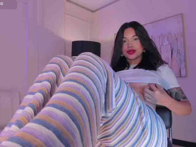 SussieCole webcam