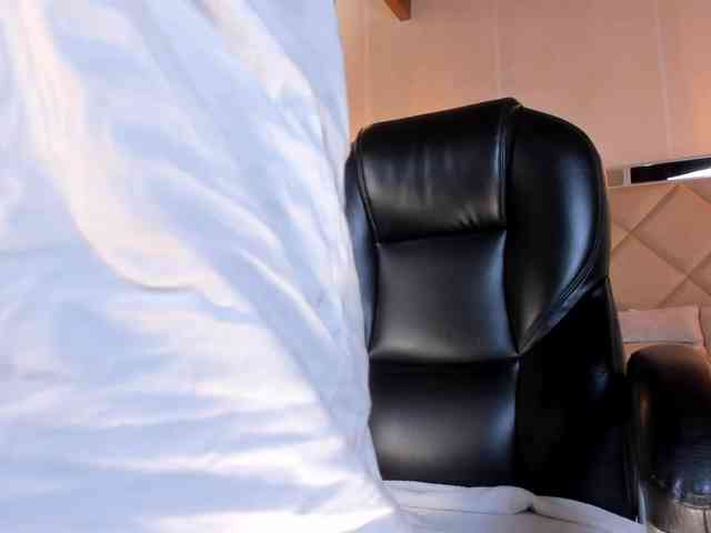 SussieCole webcam