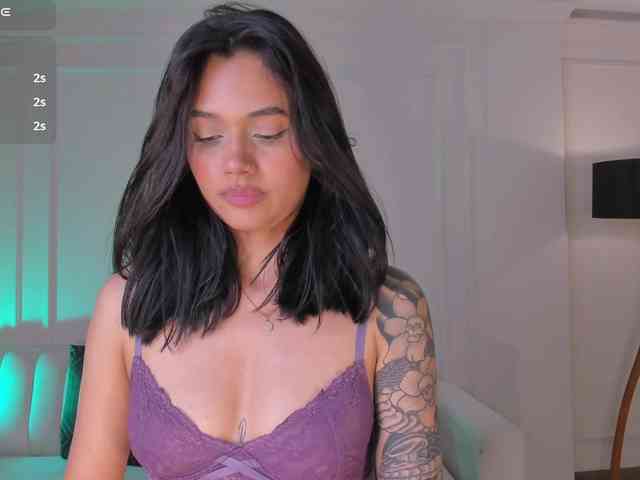SussieCole webcam