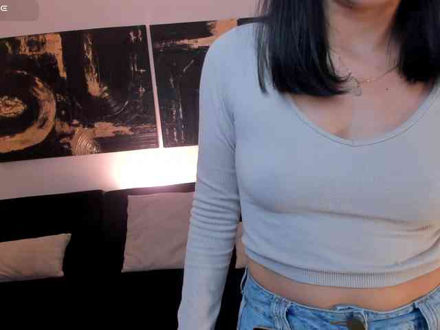 SussieCole webcam