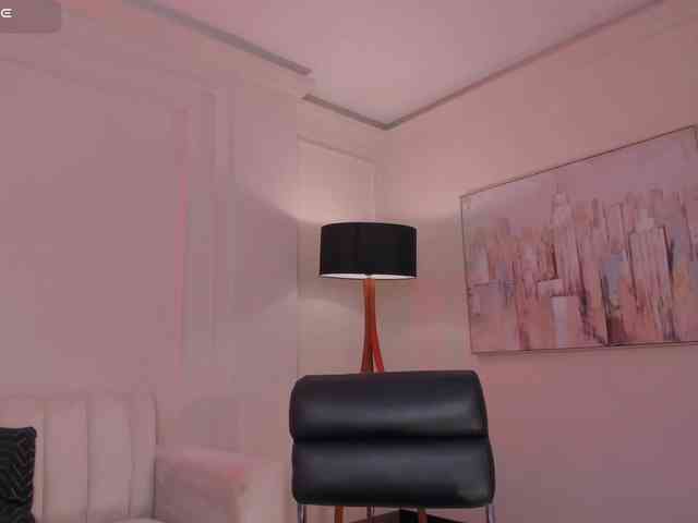 SussieCole webcam