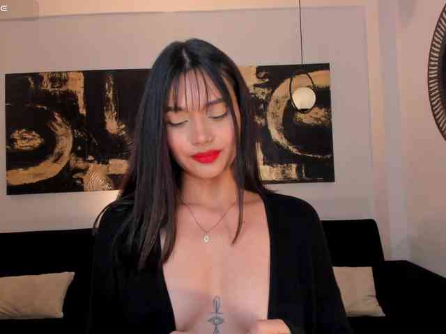 SussieCole webcam