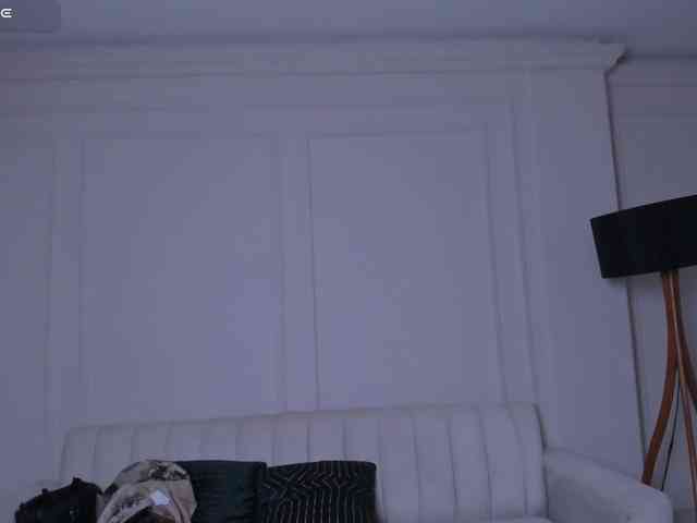 SussieCole webcam