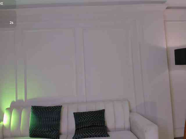 SussieCole webcam