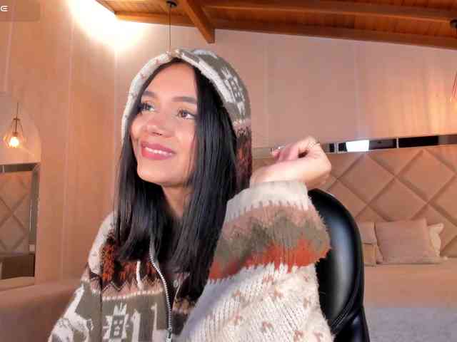 SussieCole webcam