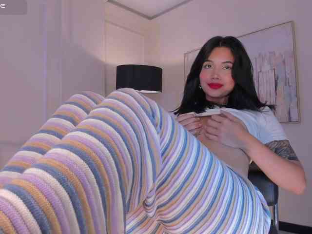 SussieCole webcam