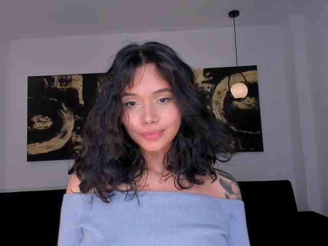 SussieCole webcam