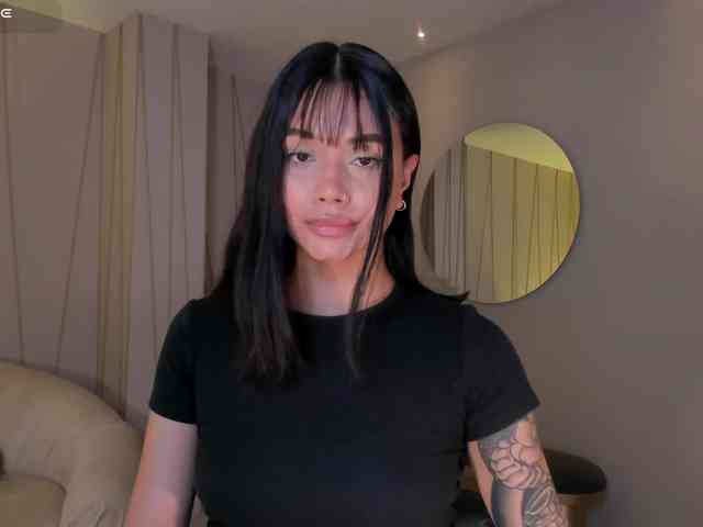 SussieCole webcam