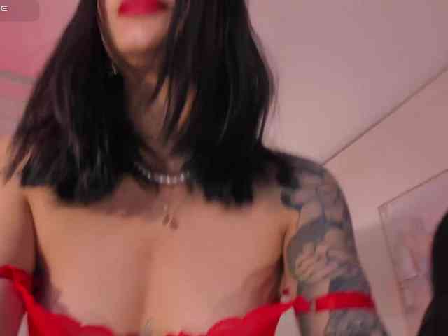 SussieCole webcam