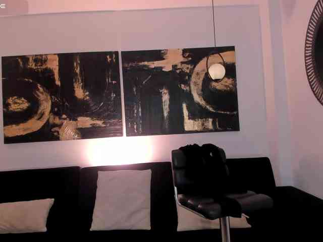 SussieCole webcam