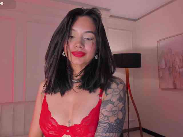 SussieCole webcam