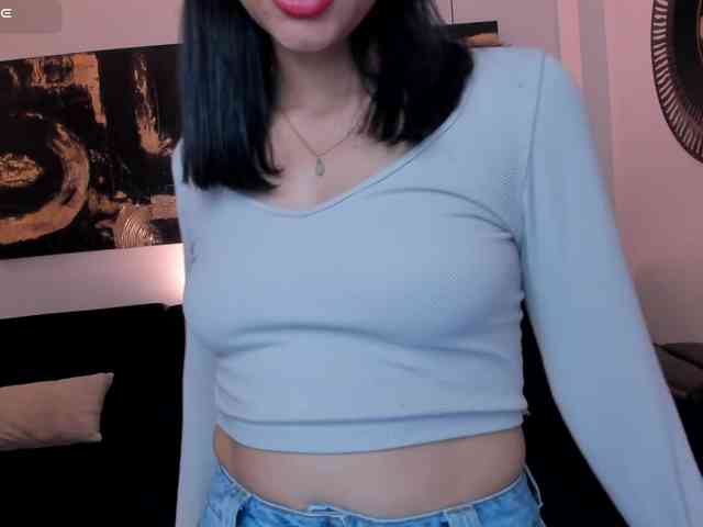 SussieCole webcam