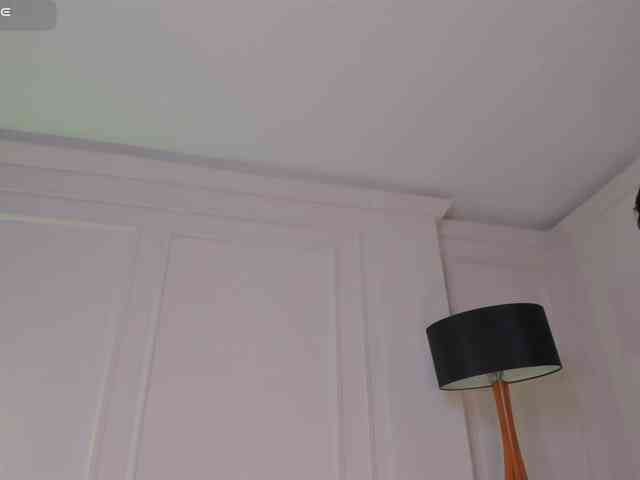 SussieCole webcam