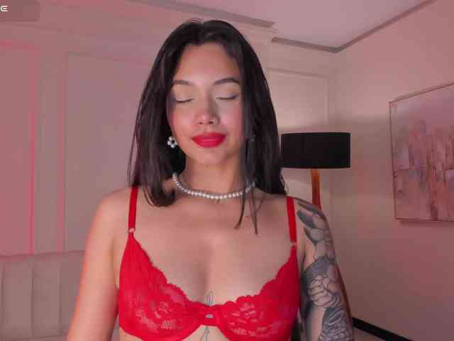SussieCole webcam