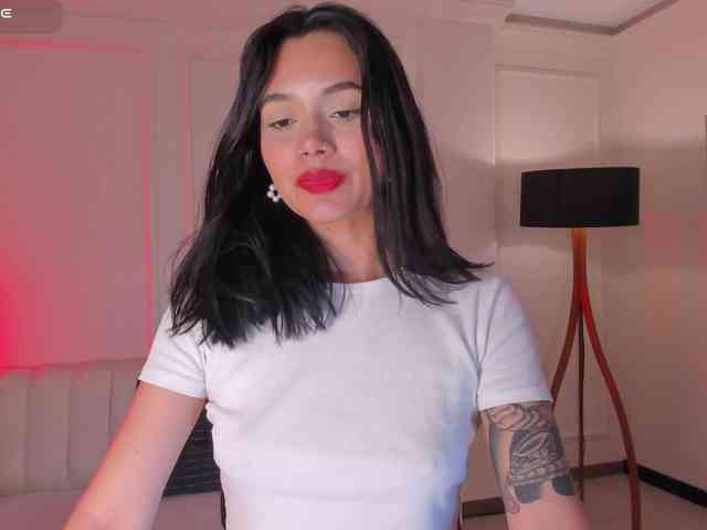 SussieCole webcam