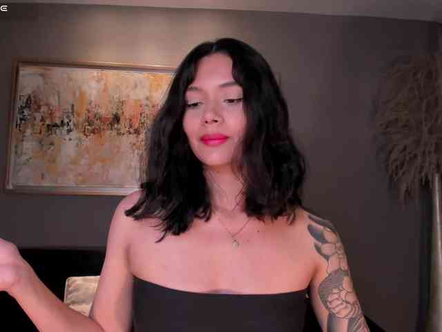 SussieCole webcam