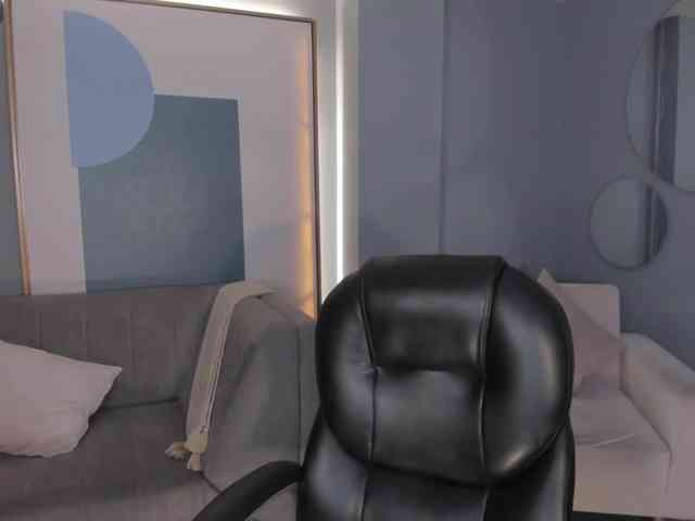 SussieCole webcam