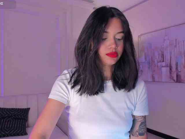 SussieCole webcam