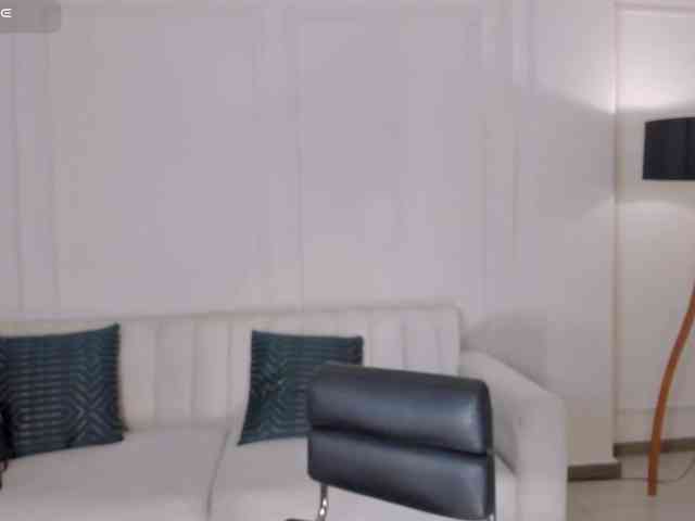 SussieCole webcam