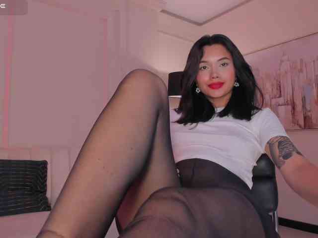 SussieCole webcam