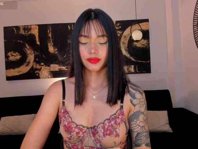 SussieCole webcam