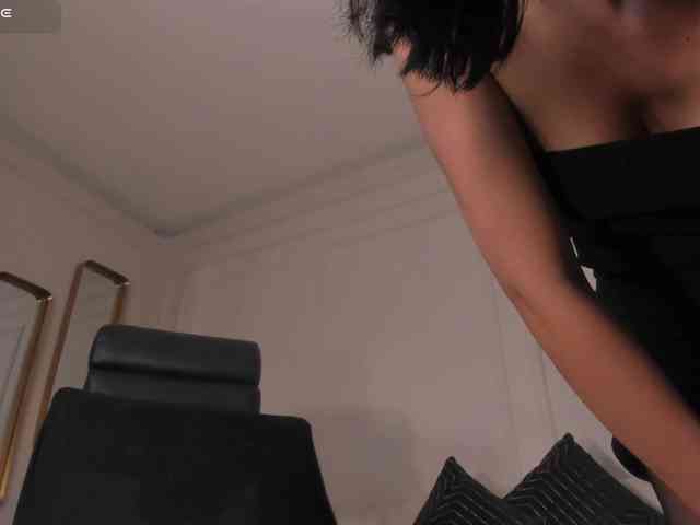 SussieCole webcam