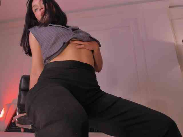 SussieCole webcam