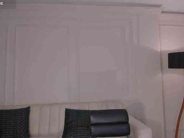 SussieCole webcam