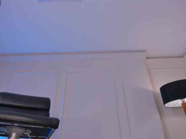 SussieCole webcam