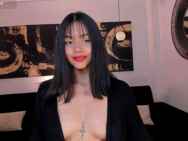 SussieCole webcam