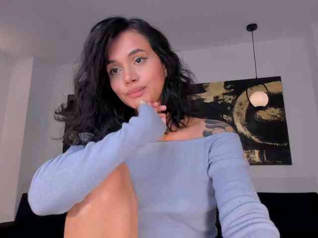 SussieCole webcam