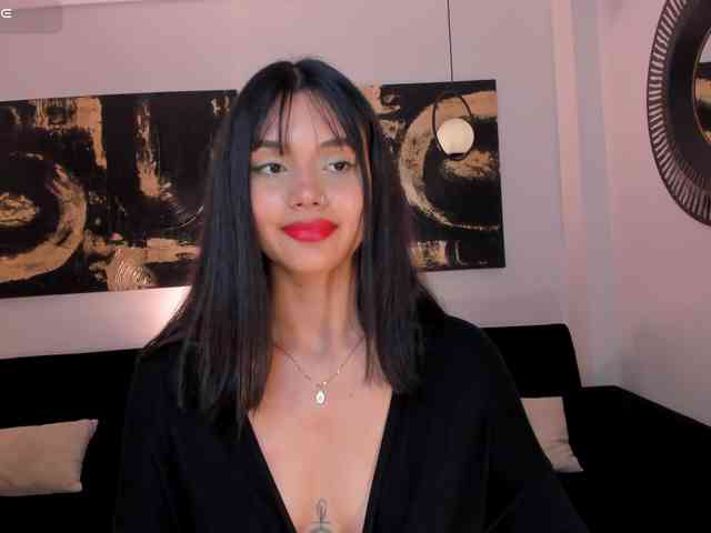 SussieCole webcam